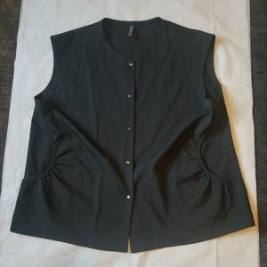 BABETTE Black Sleeveless Top w/ Curved Pockets-XL